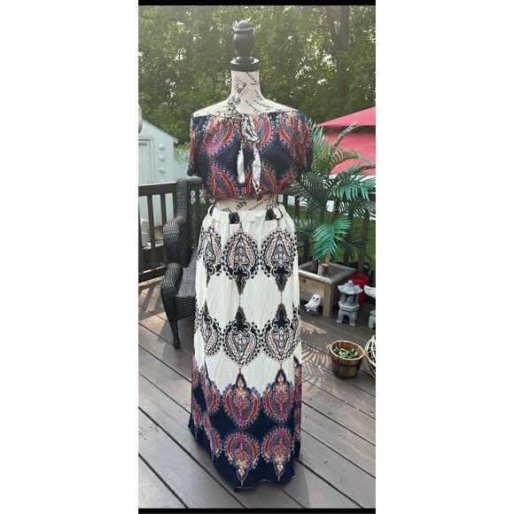 Summer two piece totem, print, Boho off the shoulder crop top and skirt see meas - Picture 3 of 7